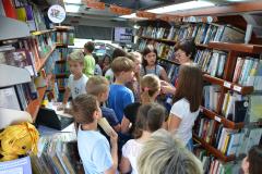 Učenci OŠ Branik zaključili bralno značko na bibliobusu