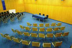 Z umetniško besedo proti vojni